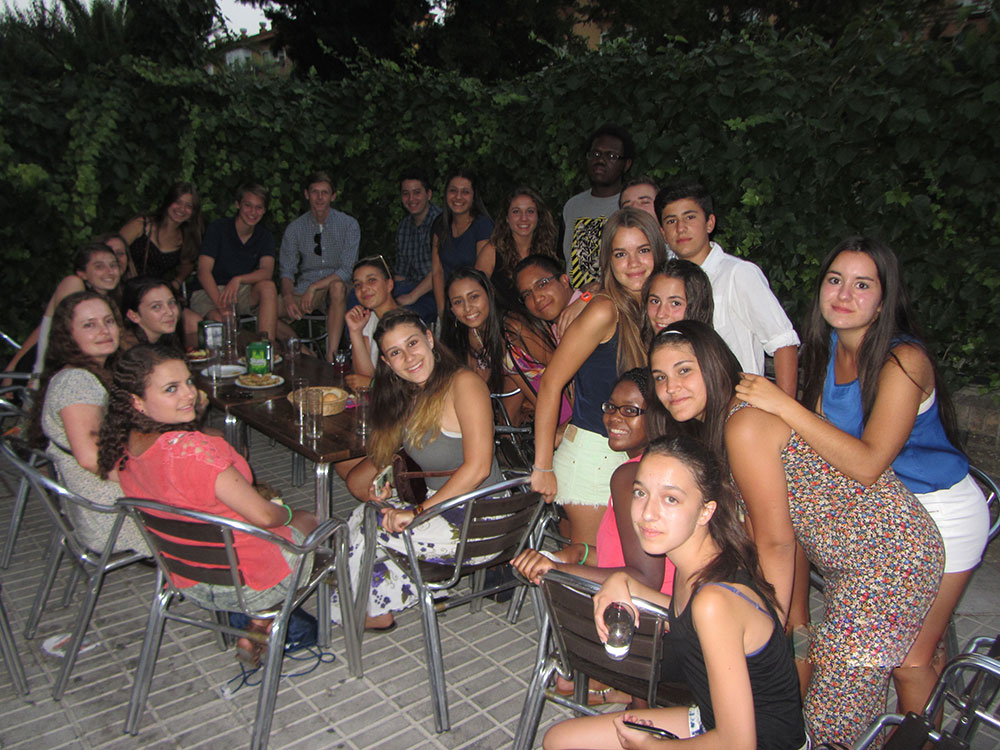 Students enjoying Spanish social life in Úbeda